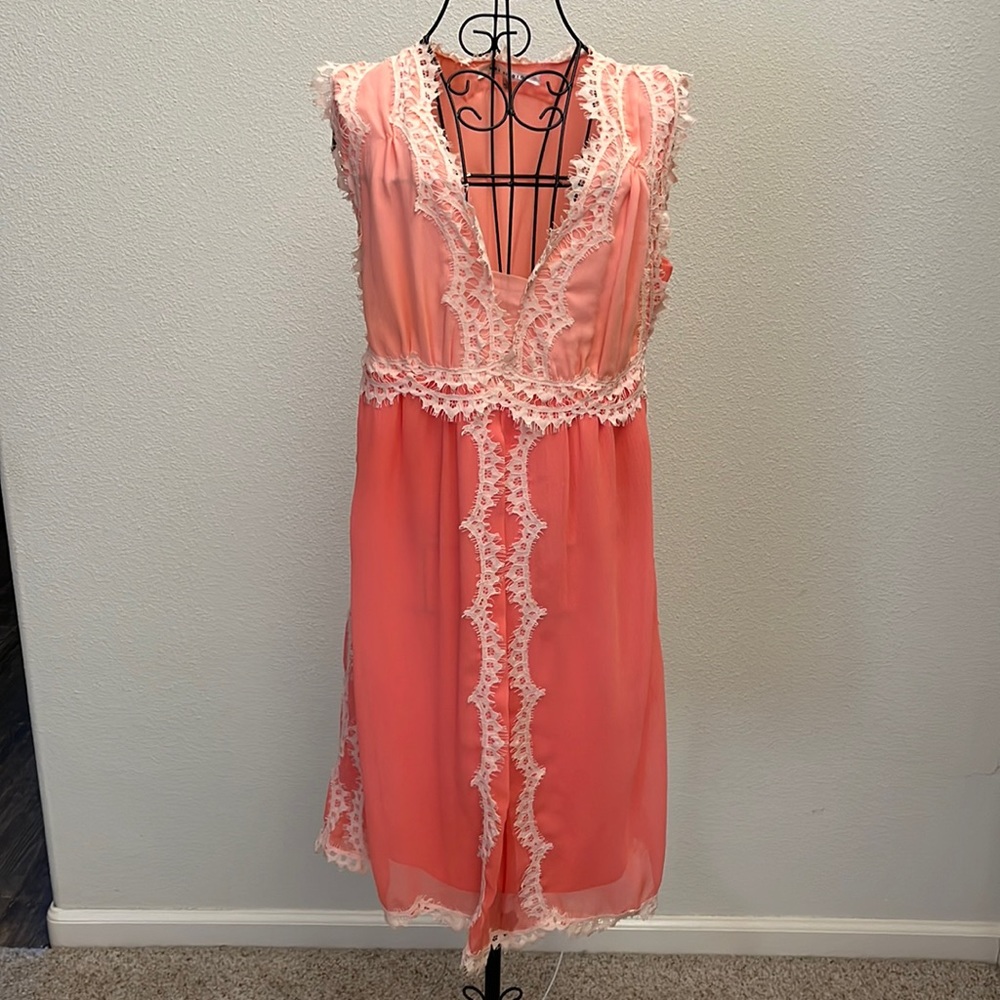 MAX STUDIO TWO SHADES OF PEACH